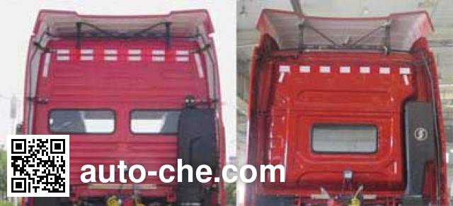Shacman dangerous goods transport tractor unit SX42584V384TLW