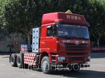 Седельный тягач для перевозки опасных грузов Shacman SX4258NV384TW1